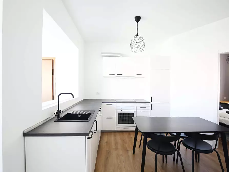 Immagine 14 di Camera in affitto  in Via Benjamin Constant6 a Milano