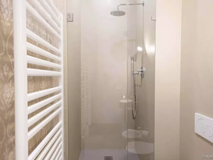 Immagine 46 di Appartamento in affitto  in Via Nottolini316 a Lucca