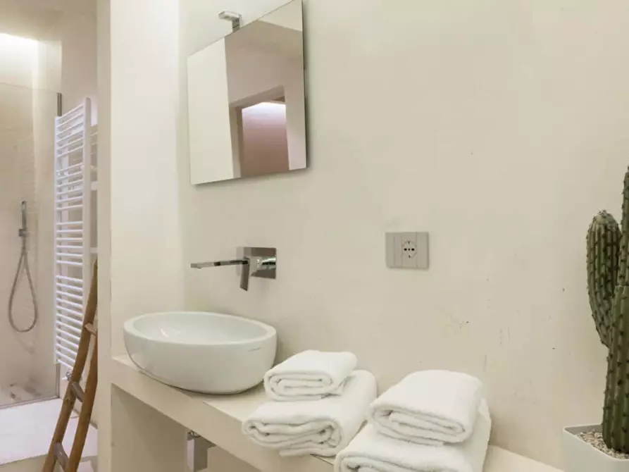 Immagine 16 di Appartamento in affitto  in Via dei Benci a Firenze