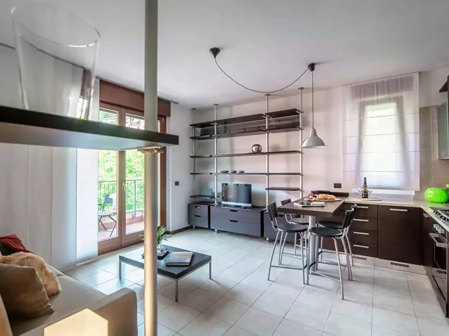 Immagine 27 di Appartamento in affitto  in Via Bellinzona a Como