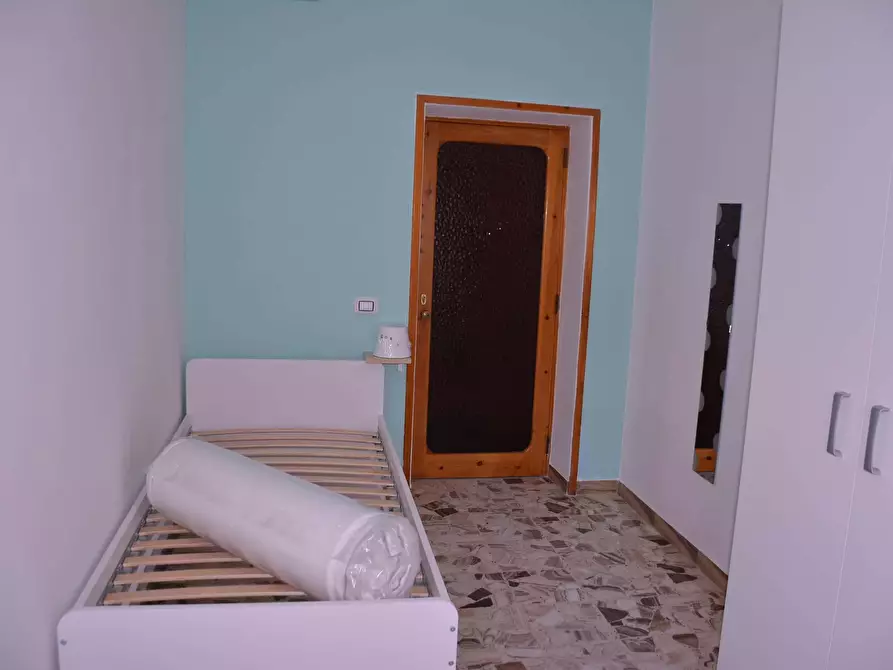 Immagine 3 di Camera in affitto  in Via Lombardia2 a Cagliari