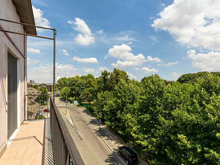 Immagine 34 di Appartamento in affitto  in Via degli Ailanti a Milano