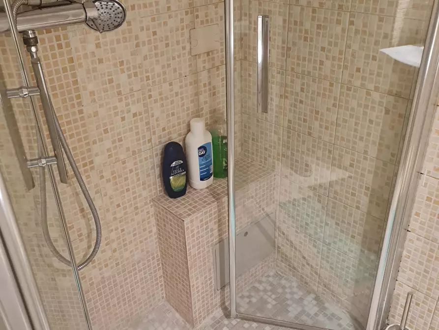 Immagine 18 di Appartamento in affitto  in Via Degli Orti d'Alibert4 a Roma