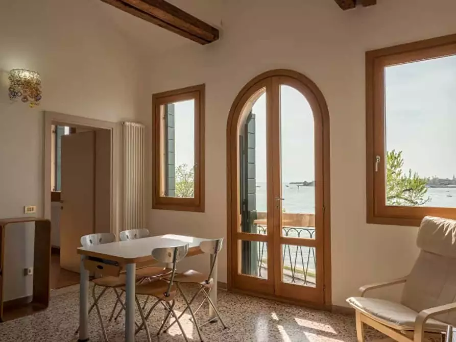 Immagine 2 di Appartamento in affitto  in Riviera San Nicolò31 a Venezia