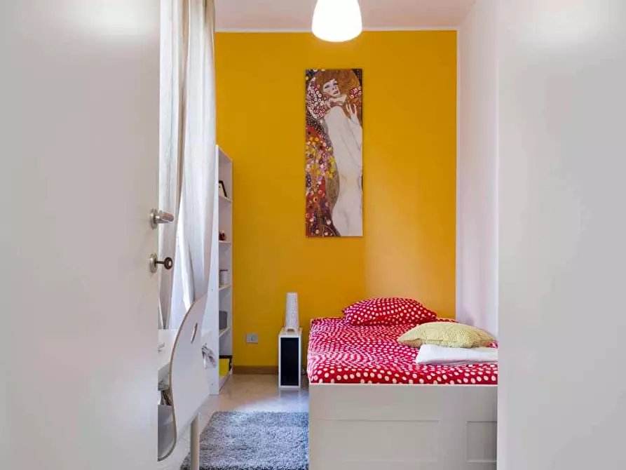 Immagine 18 di Camera in affitto  in Via Salvatore Barzilai15 a Milano