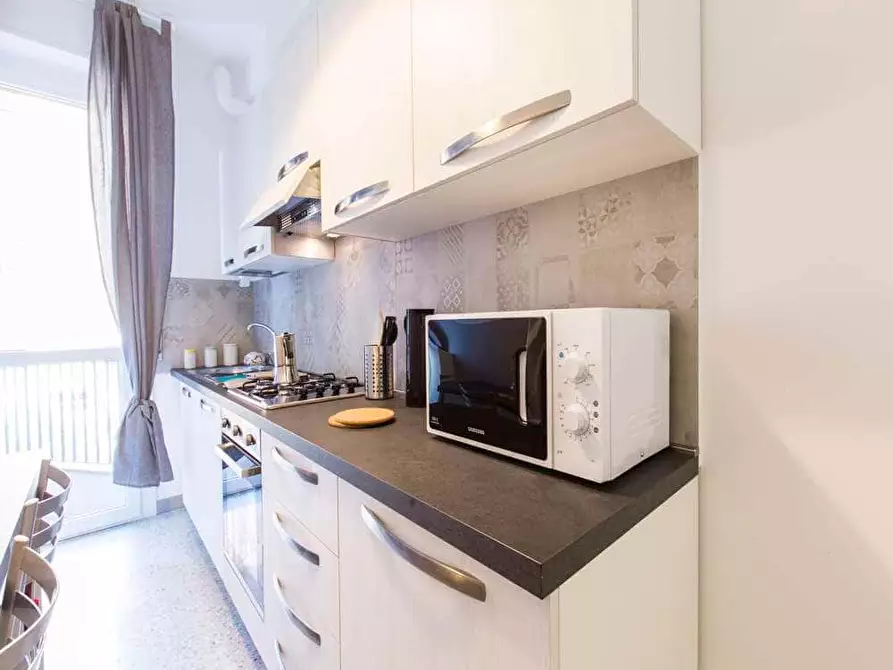 Immagine 24 di Camera in affitto  in Via Gallarate107 a Milano