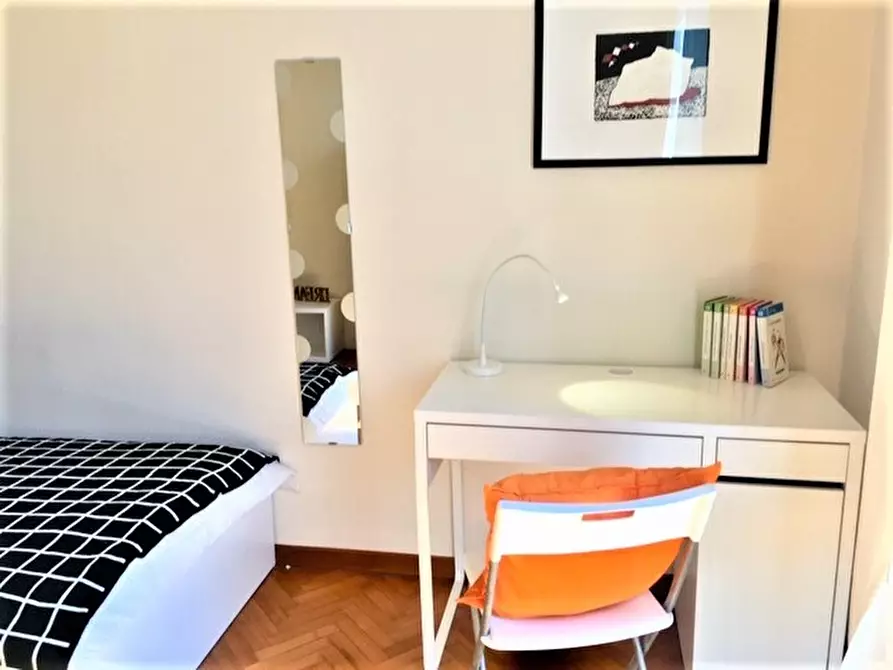 Immagine 2 di Camera in affitto  in Via Castelfidardo30 a Firenze