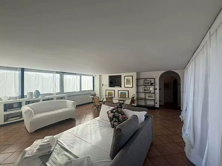 Immagine 17 di Appartamento in affitto  in Via dei Fienili43 a Roma