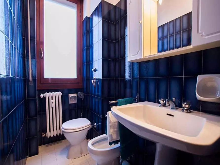 Immagine 34 di Camera in affitto  in Via Francesco Arese12 a Milano