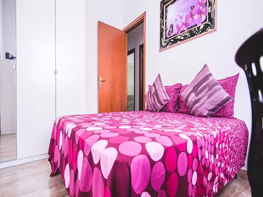 Immagine 6 di Camera in affitto  in Via Valassina7 a Milano