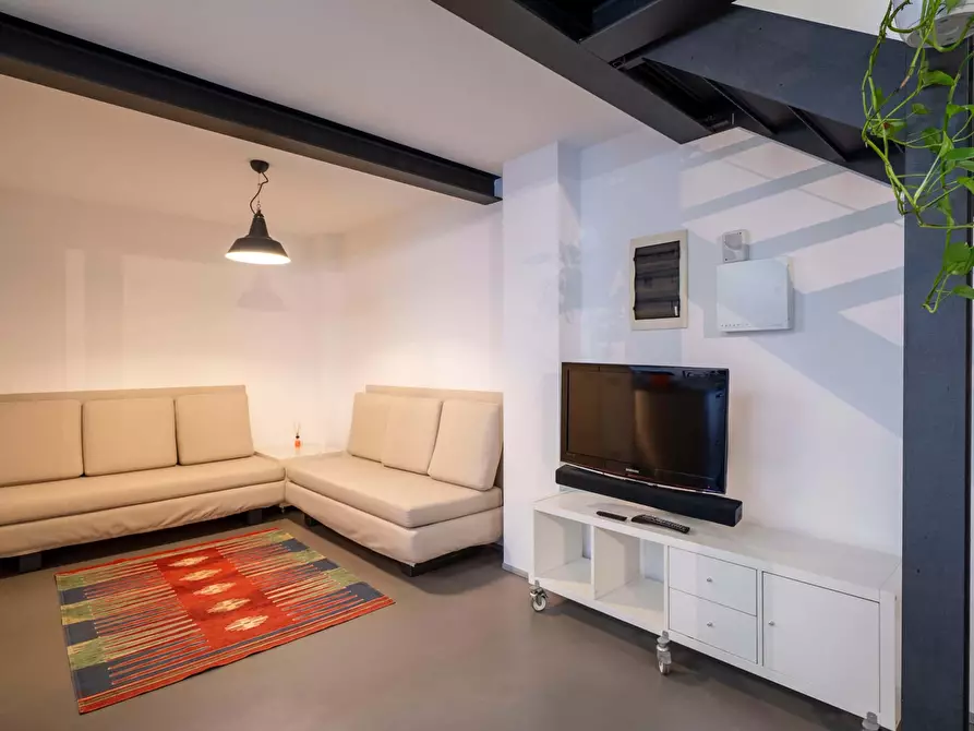 Immagine 39 di Appartamento in affitto  in Via Magolfa21 a Milano