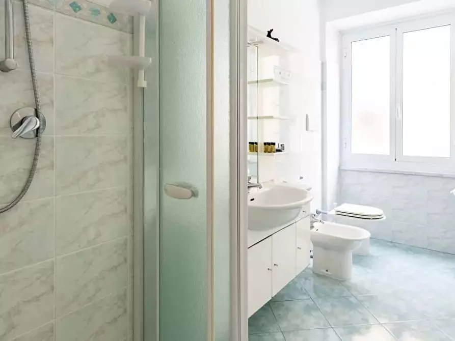 Immagine 25 di Appartamento in affitto  in Via Colonnello Enrico Franceschi a Chiavari