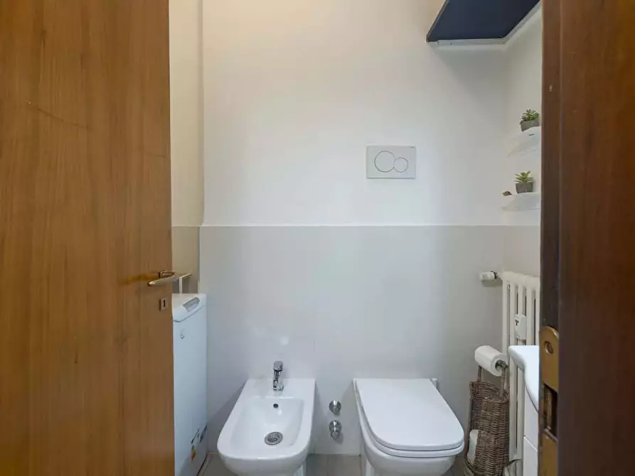 Immagine 19 di Appartamento in affitto  in Via Melzo13 a Milano