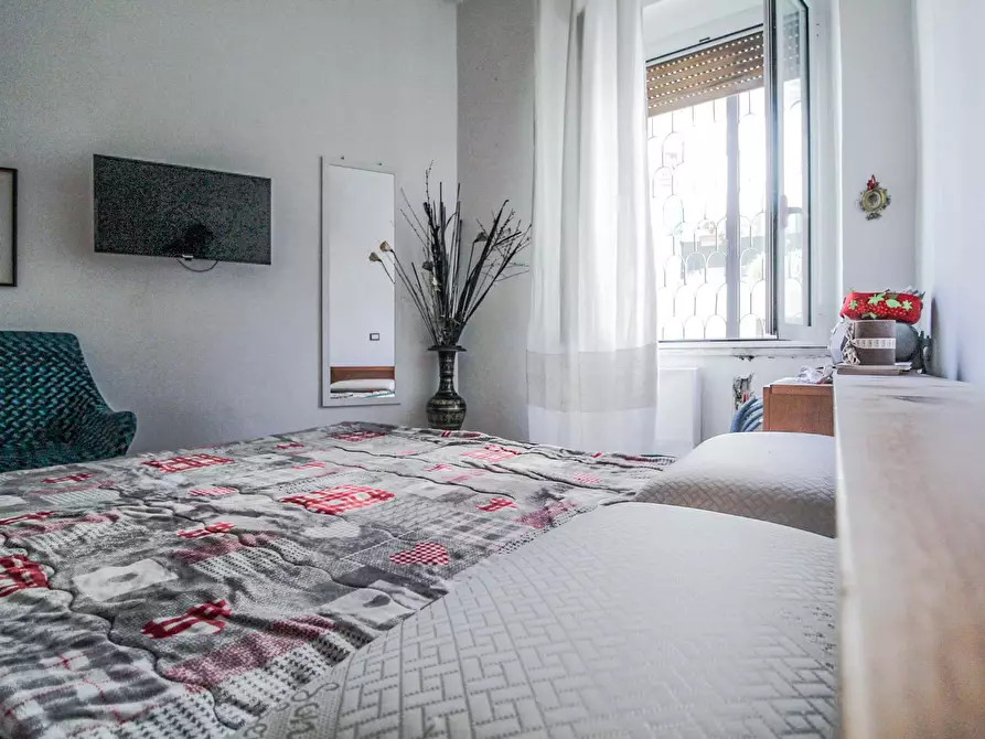 Immagine 33 di Appartamento in affitto  in Via dei Gozzadini31 a Roma