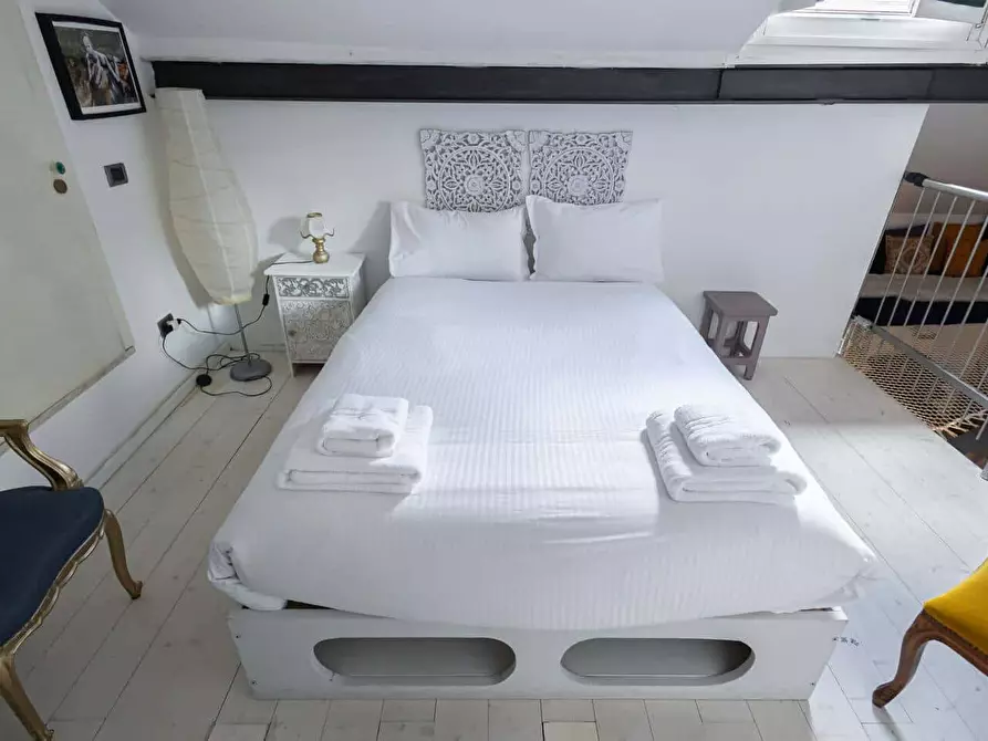 Immagine 26 di Appartamento in affitto  in Via Giuseppe Giacosa10 a Milano