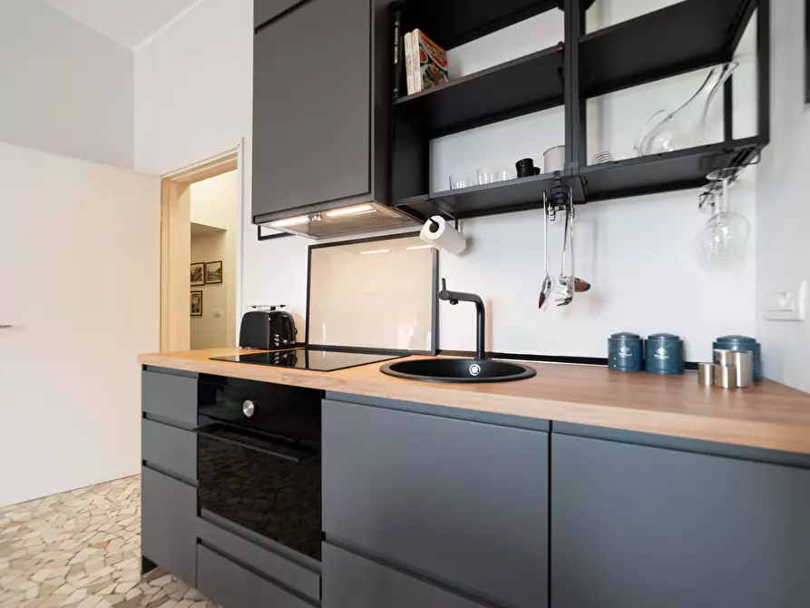 Immagine 42 di Appartamento in affitto  in Via Edmondo de Amicis4 a Milano