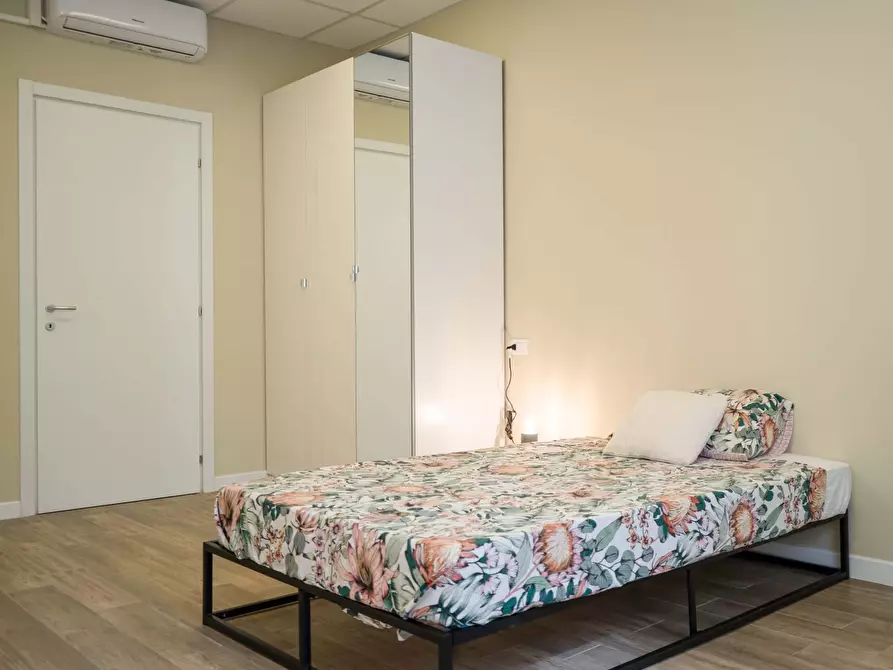 Immagine 2 di Camera in affitto  in Via Andrea Palladio5 a Milano