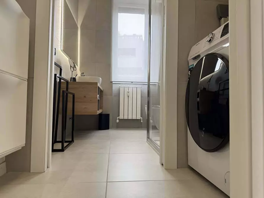 Immagine 15 di Appartamento in affitto  in Salita dei Cappuccini18 a Como