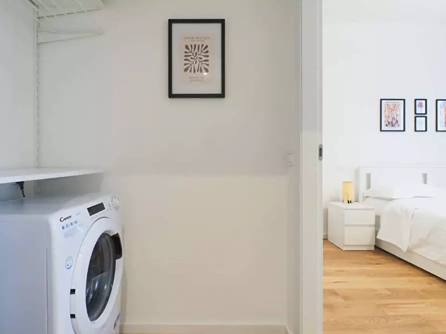 Immagine 27 di Appartamento in affitto  in Via Melzo16 a Milano