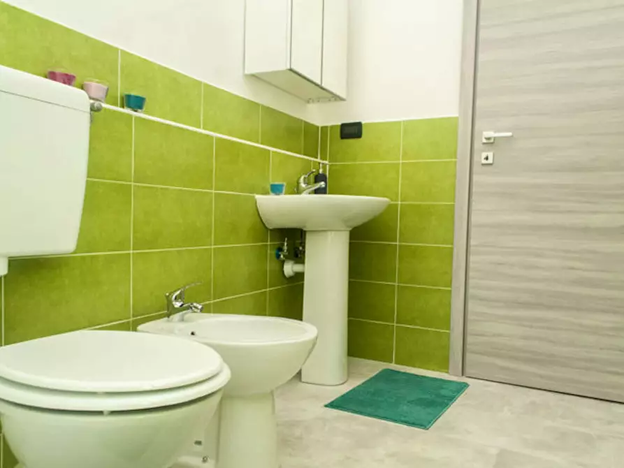 Immagine 26 di Camera in affitto  in Via Romolo Gessi17 a Torino