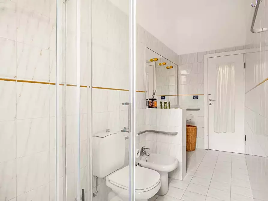 Immagine 22 di Appartamento in affitto  in Via Vitruvio37 a Milano