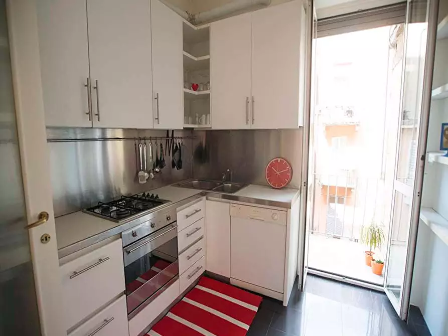 Immagine 6 di Camera in affitto  in Viale Tunisia2 a Milano