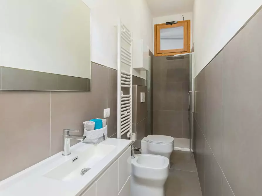 Immagine 12 di Camera in affitto  in Via Armari11 a Ferrara