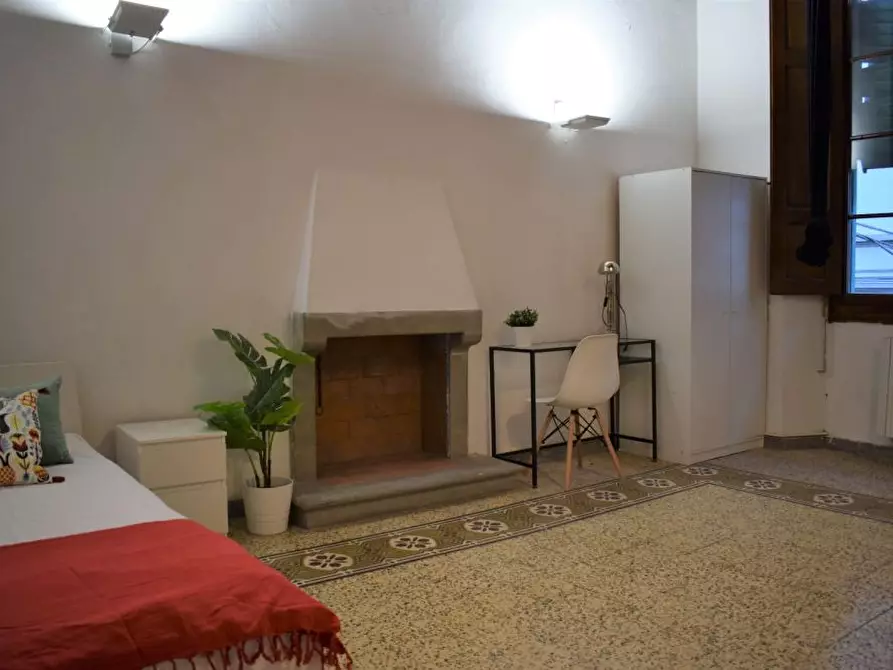 Immagine 2 di Camera in affitto  in Borgo Ognissanti21 a Firenze