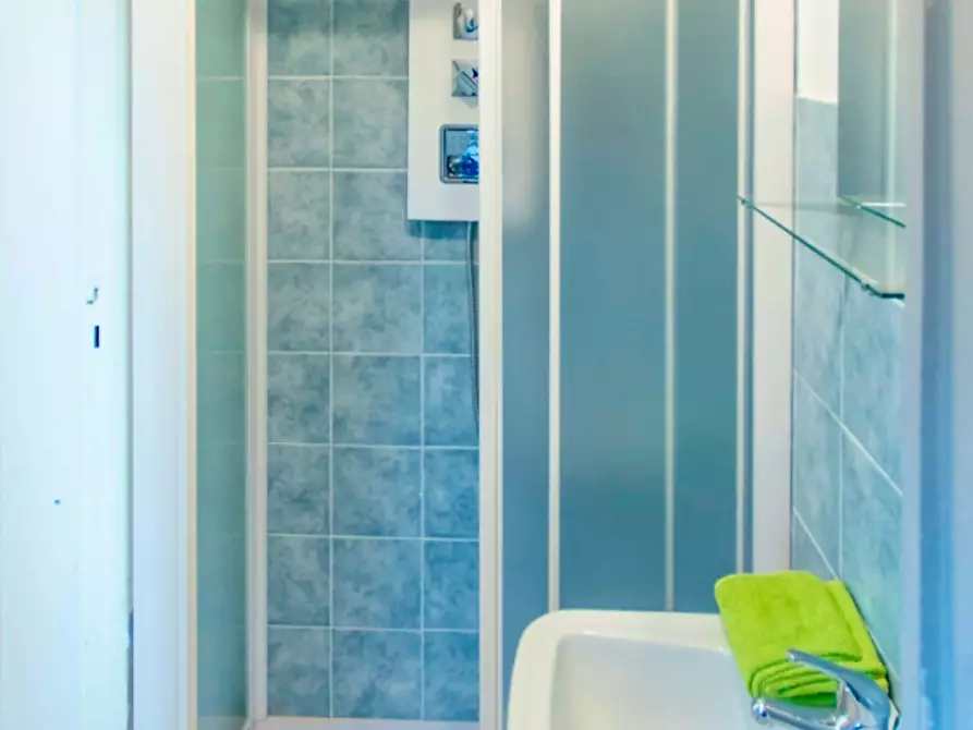 Immagine 5 di Camera in affitto  in Corso Sebastopoli a Torino