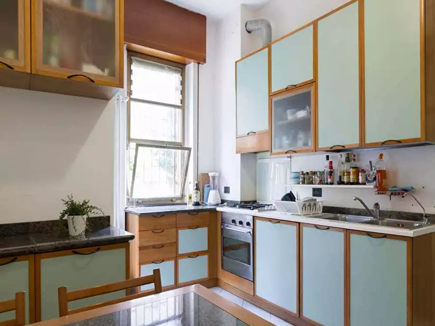 Immagine 21 di Camera in affitto  in Via Alzaia Naviglio Pavese44/46 a Milano