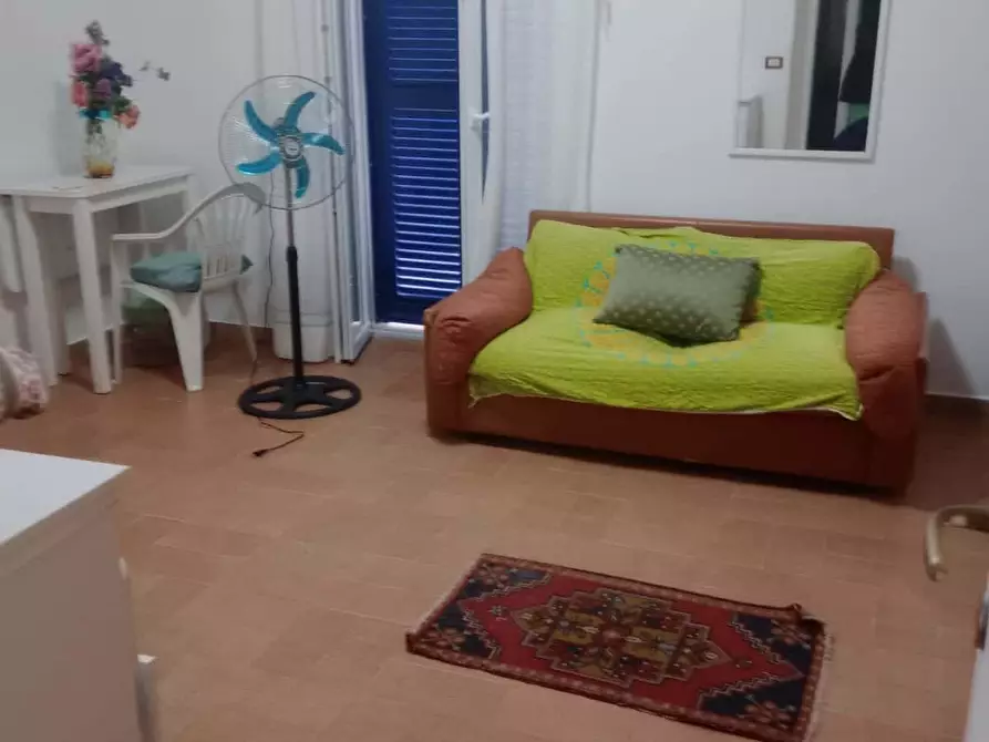 Immagine 2 di Camera in affitto  in Via Ernesto Ovidi20 a Roma