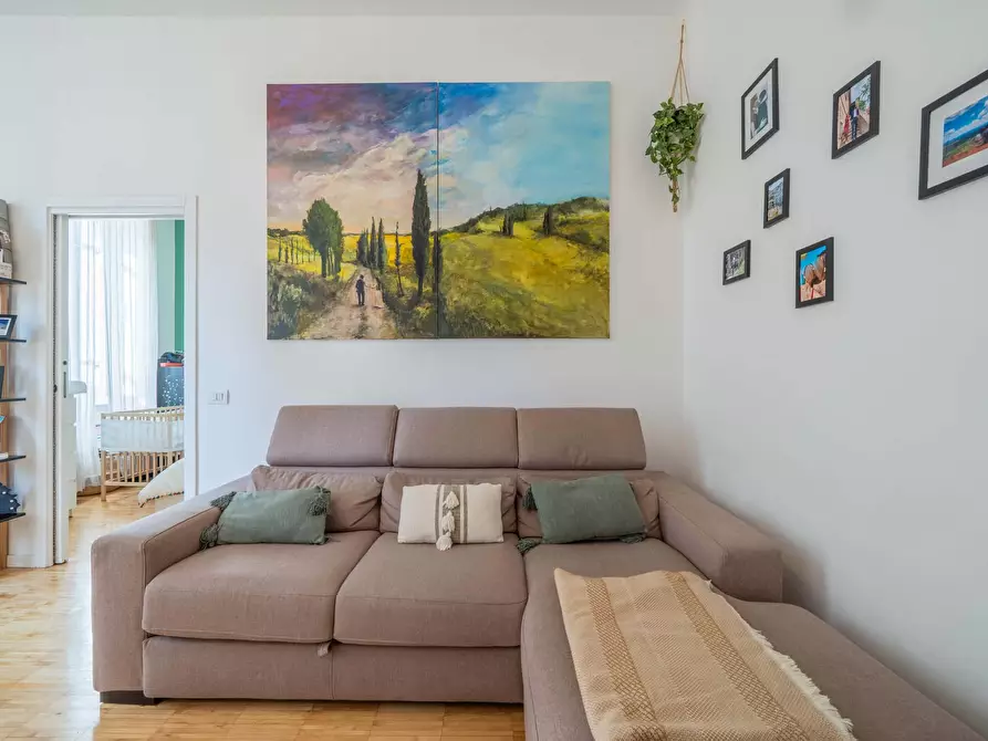 Immagine 27 di Appartamento in affitto  in Via Emilio Cornalia12 a Milano
