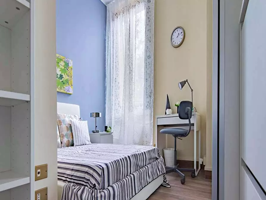 Immagine 5 di Camera in affitto  in Viale Nazario Sauro4 a Milano