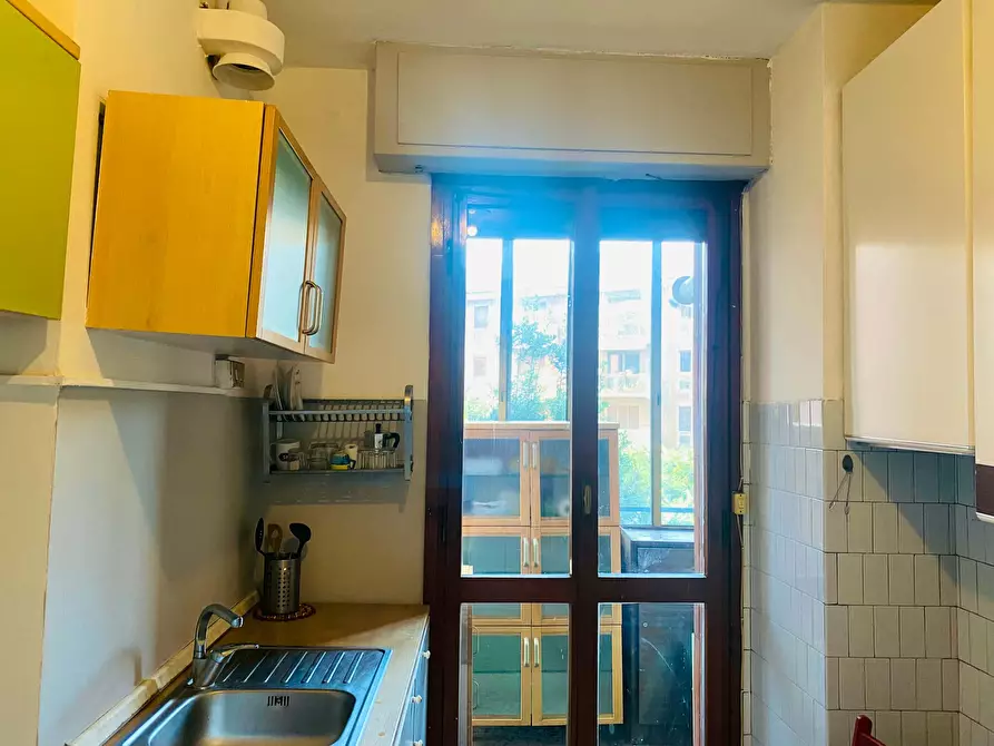 Immagine 14 di Camera in affitto  in Via Ercolano a Milano