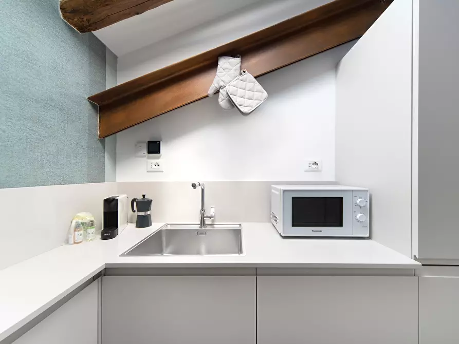 Immagine 5 di Appartamento in affitto  in Via dell'Indipendenza24 a Bologna