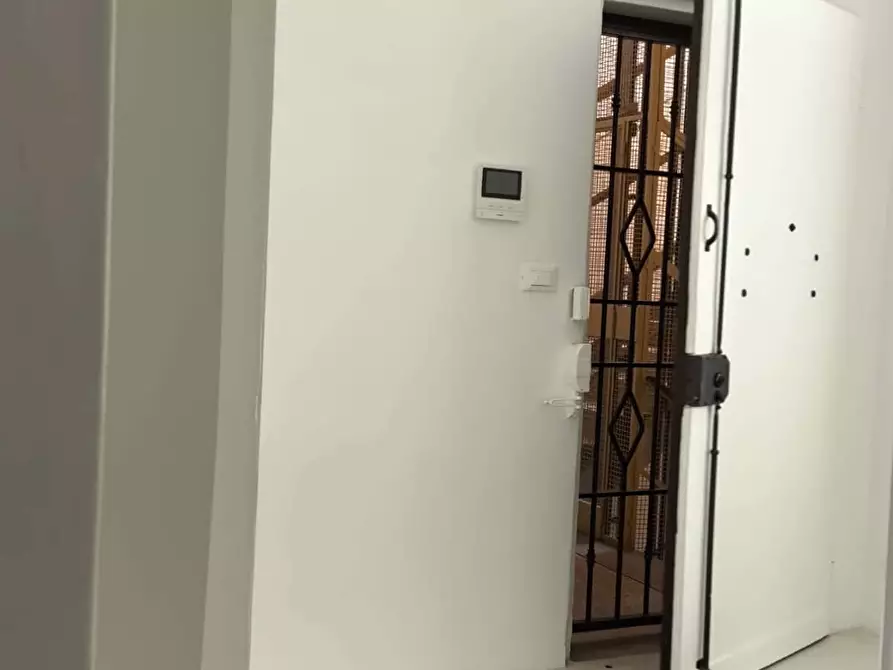 Immagine 128 di Appartamento in affitto  in Via Irnerio9 a Bologna
