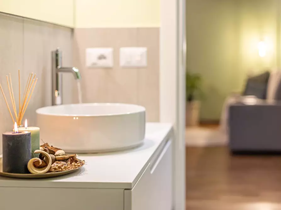 Immagine 29 di Appartamento in affitto  in Via della Madonna dei Monti15 a Roma