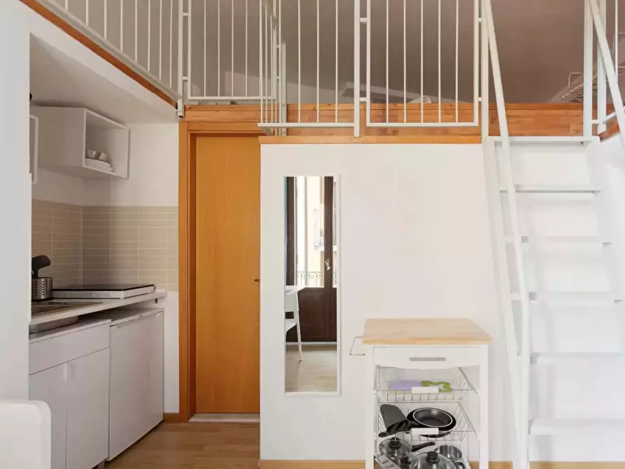 Immagine 12 di Appartamento in affitto  in Corso Magenta25 a Milano