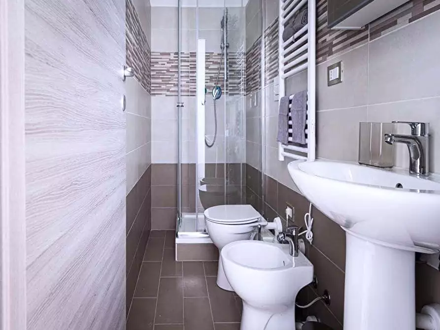 Immagine 8 di Camera in affitto  in Via Ippodromo9 a Milano