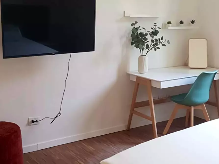 Immagine 6 di Appartamento in affitto  in Via Pietro Custodi5 a Milano