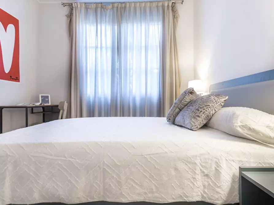 Immagine 3 di Camera in affitto  in Via Bernardino Biondelli7 a Milano