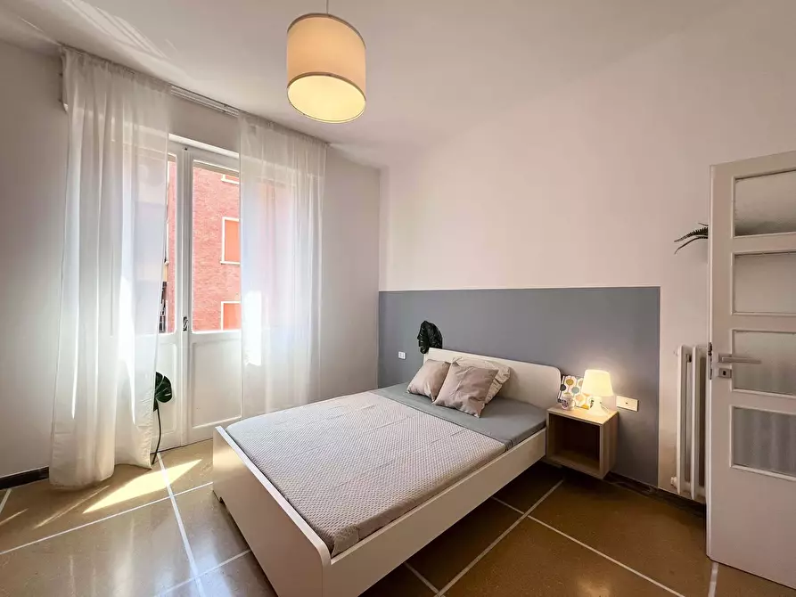 Immagine 21 di Camera in affitto  in Via Toscana12 a Bologna