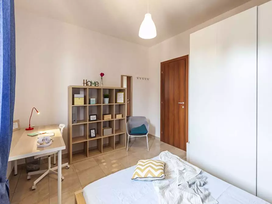 Immagine 5 di Camera in affitto  in Via Giuseppe Regaldi19 a Milano