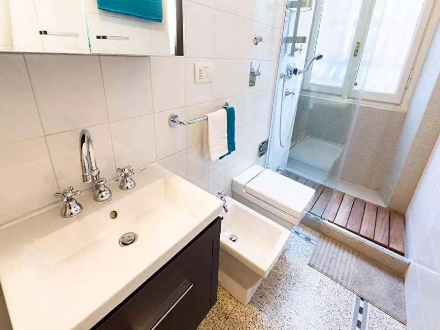 Immagine 12 di Camera in affitto  in Via Spalato5 a Milano