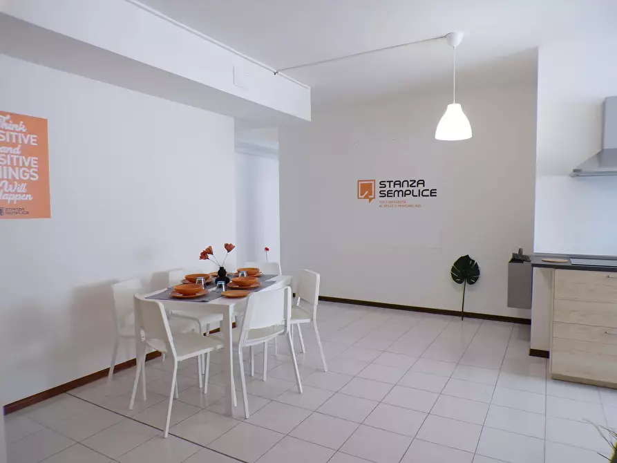 Immagine 13 di Camera in affitto  in Via Valentina Zambra11 a Trento