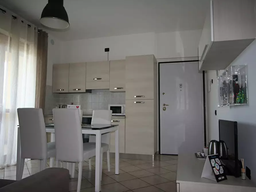 Immagine 5 di Appartamento in affitto  in Via Robecco81 a Cinisello Balsamo