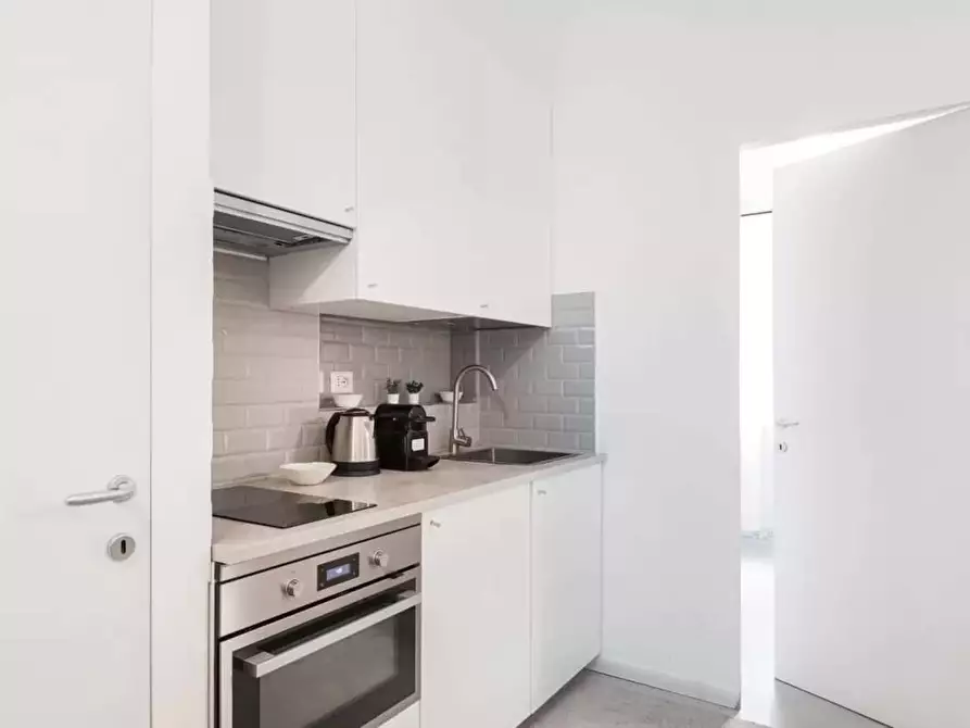 Immagine 8 di Appartamento in affitto  in Via Pompeo Litta7 a Milano