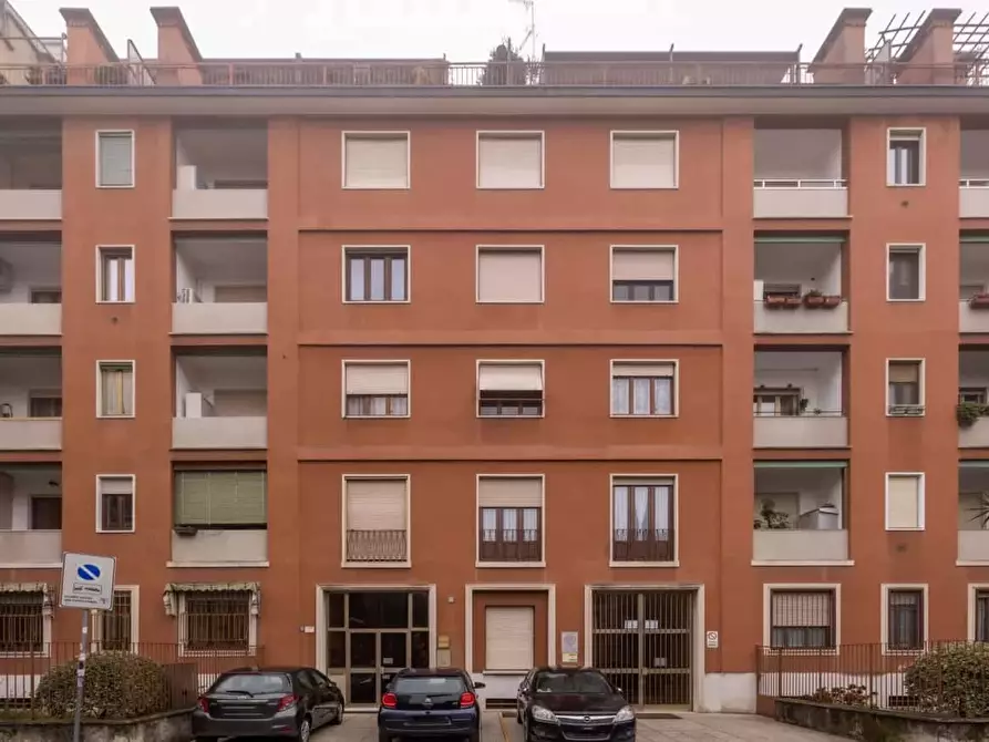 Immagine 38 di Appartamento in affitto  in Via Meloria8 a Milano