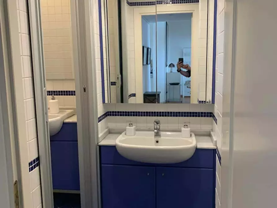 Immagine 13 di Appartamento in affitto  in Via Alfredo Oriani2 a Milano