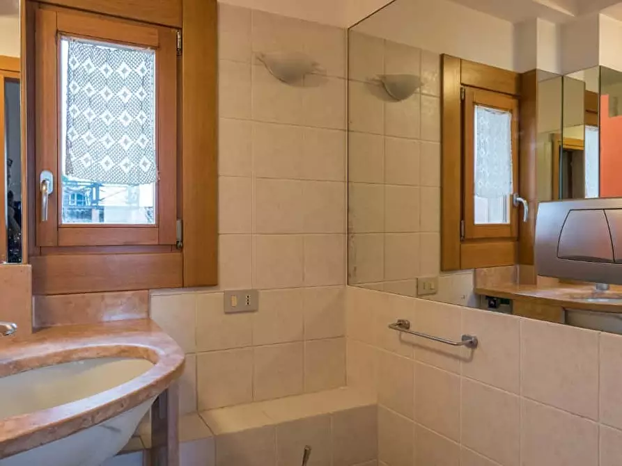 Immagine 20 di Appartamento in affitto  in Riviera San Nicolò31 a Venezia